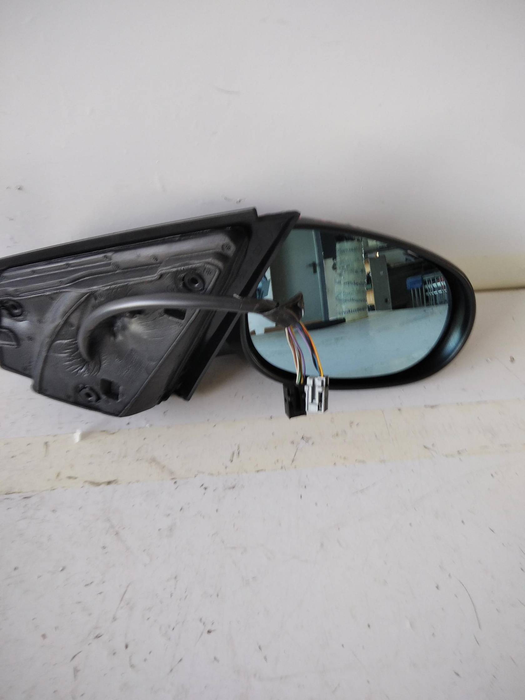 Retrovisore est. regolaz. elettr. dx.